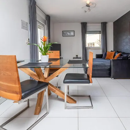 Cozy In Vodnjan With Kitchen Διαμέρισμα