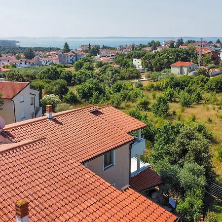 Cozy In Vodnjan With Kitchen Apartman *